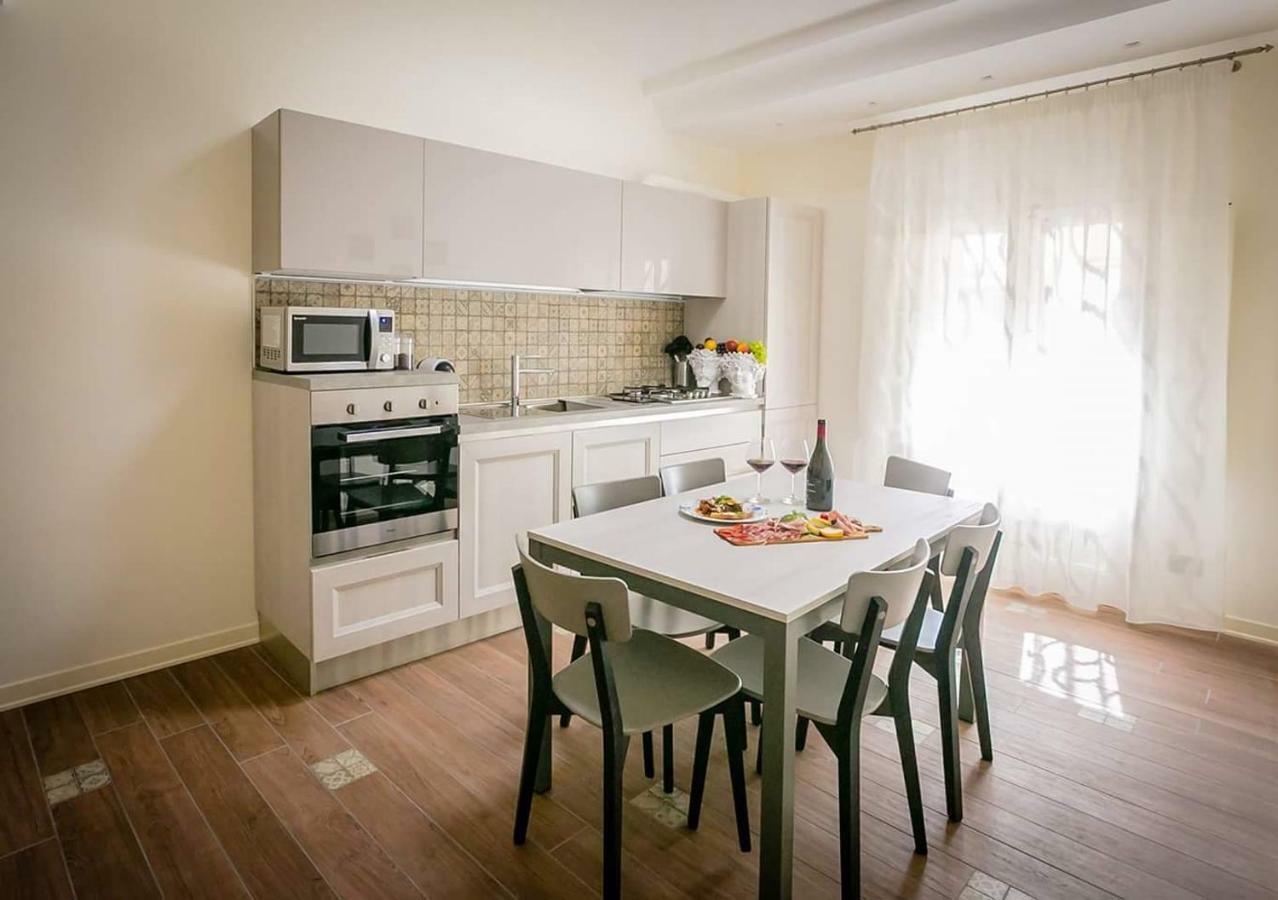 Le Suite Del Corso Cefalu Bagian luar foto